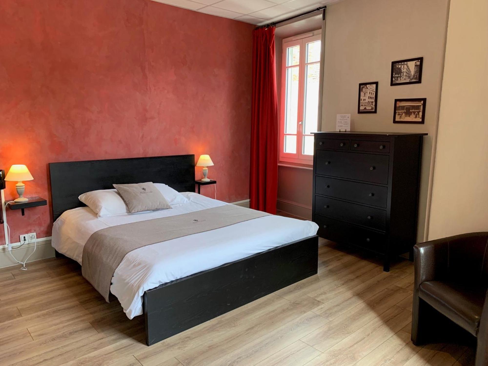 Hotel Du Midi 앙노네 외부 사진
