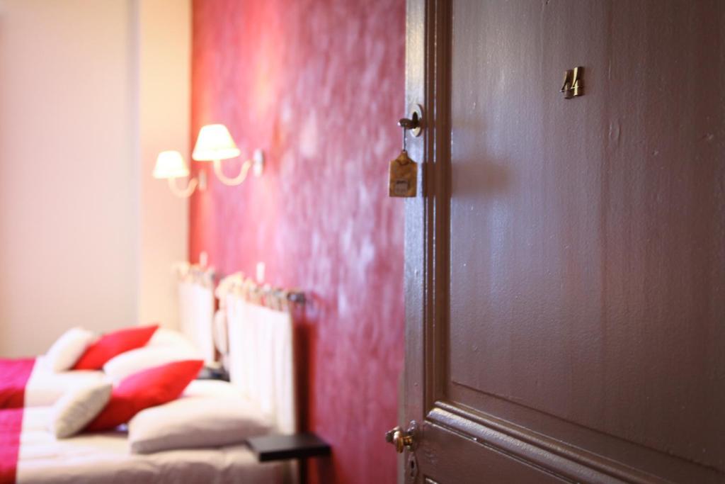 Hotel Du Midi 앙노네 외부 사진